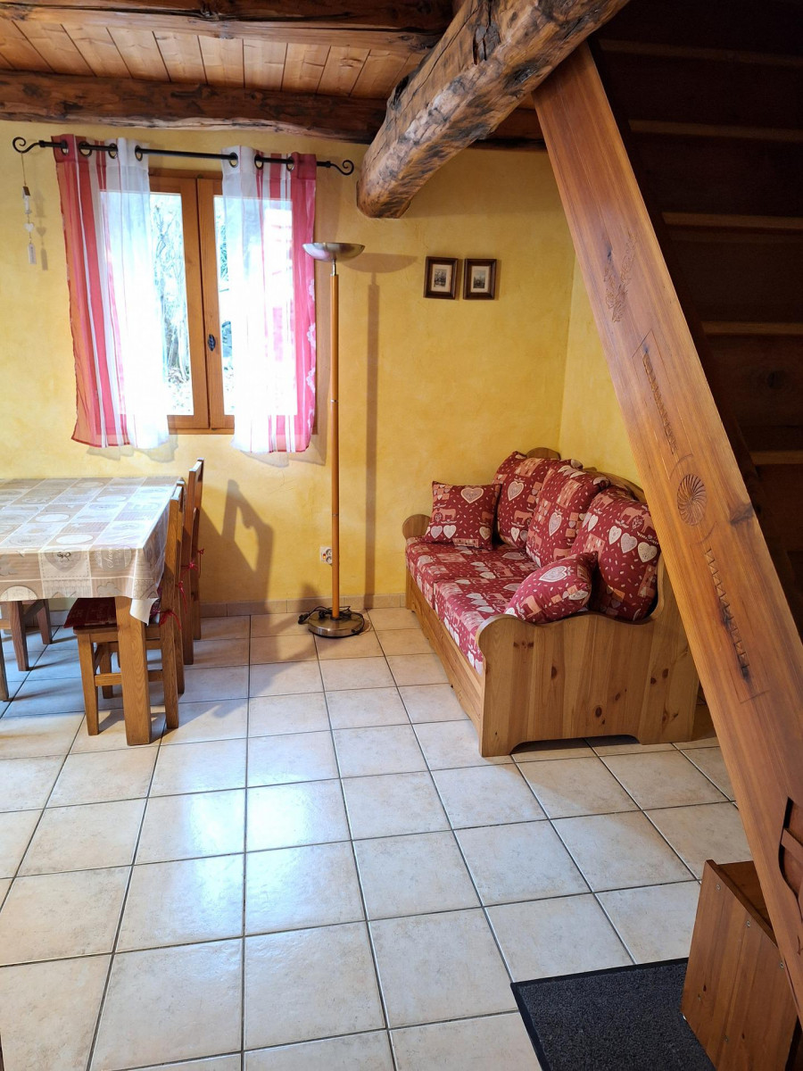 SALON - APPARTEMENT CHALET LAURENT - VALLOIRE MOULIN BENJAMIN - VALLOIRE RESERVATIONS SALON - APPARTEMENT CHALET LAURENT - VALLOIRE MOULIN BENJAMIN - VALLOIRE RESERVATIONS