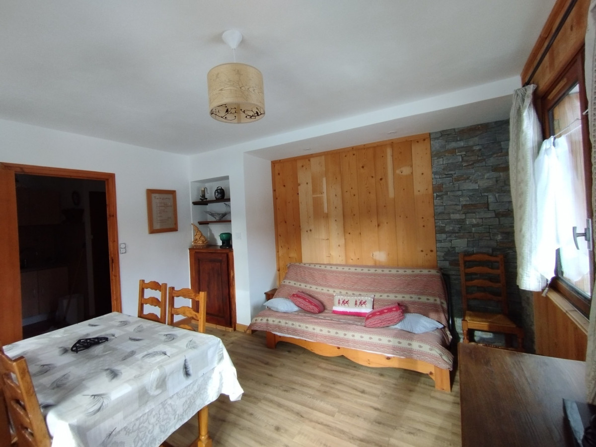 SALON - MAISON NOTRE NID - APPARTEMENT NOTRE NID - VALLOIRE LA BORGÉ - VALLOIRE RESERVATIONS