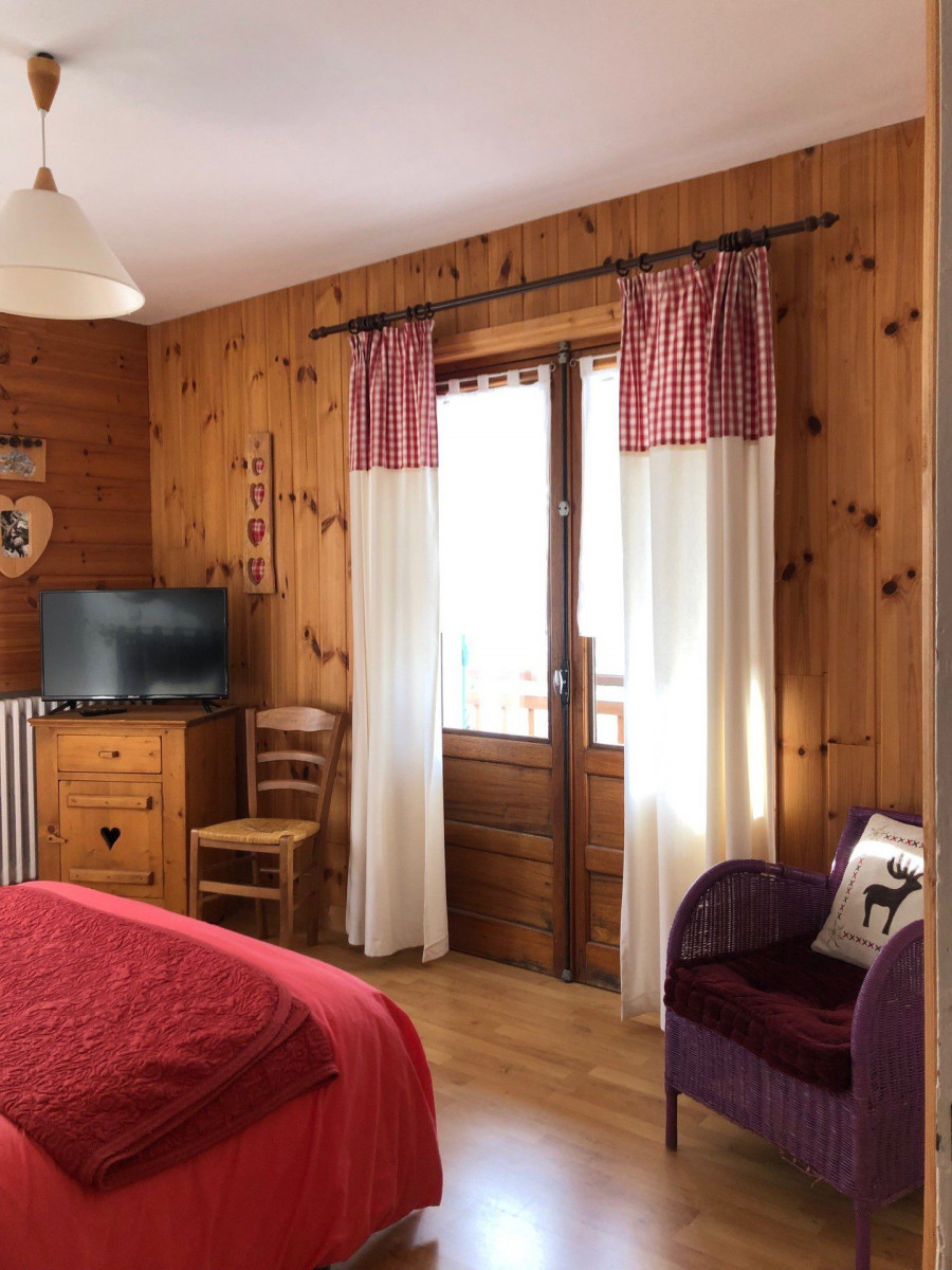 CHAMBRE - APPARTEMENT RIO PESSIN - VALLOIRE LA BORGE CHAMBRE - APPARTEMENT RIO PESSIN - VALLOIRE LA BORGE