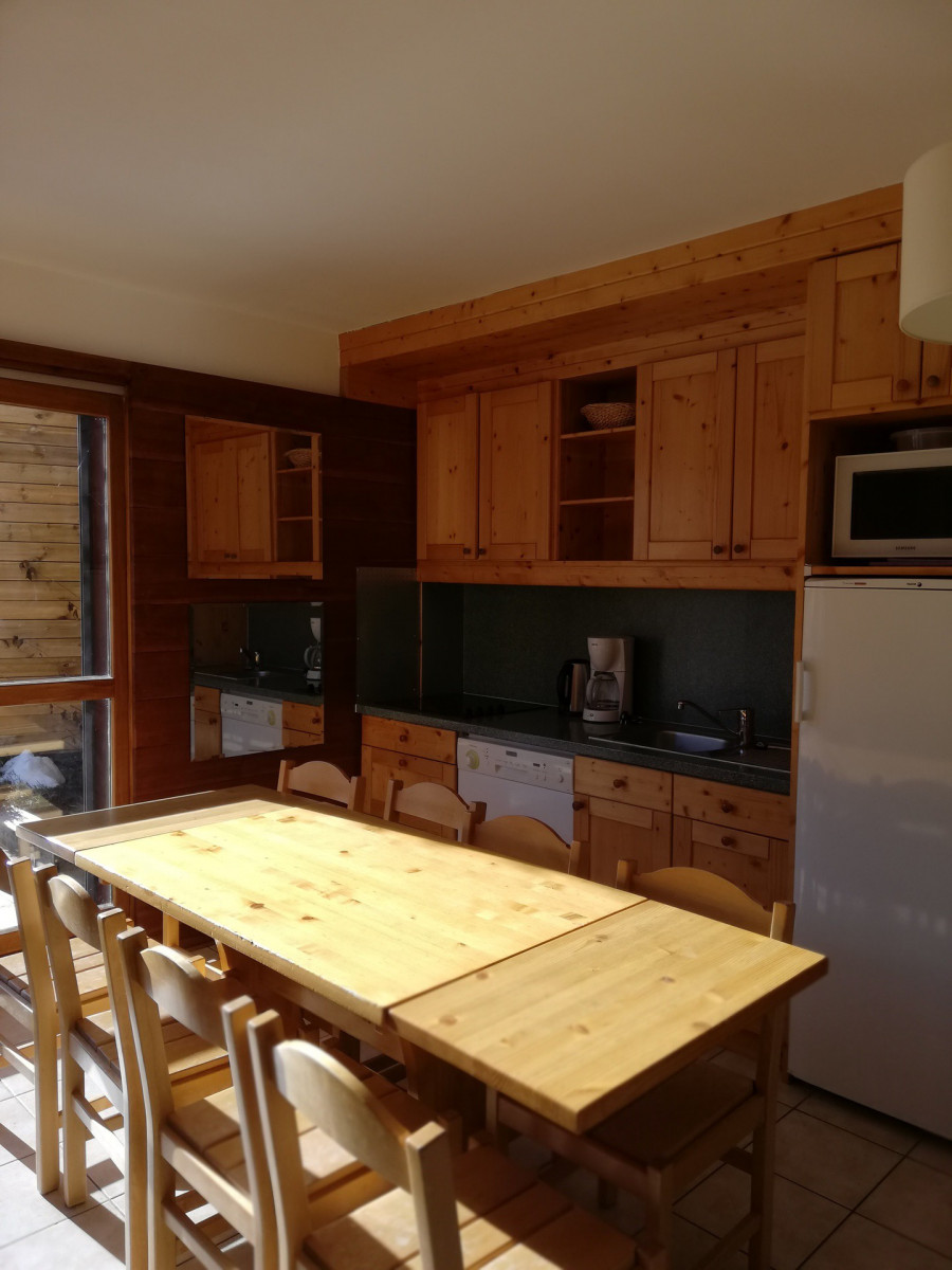 COIN REPAS - APPARTEMENT GROS GRENIER C - VALLOIRE LE SERROZ COIN REPAS - APPARTEMENT GROS GRENIER C - VALLOIRE LE SERROZ
