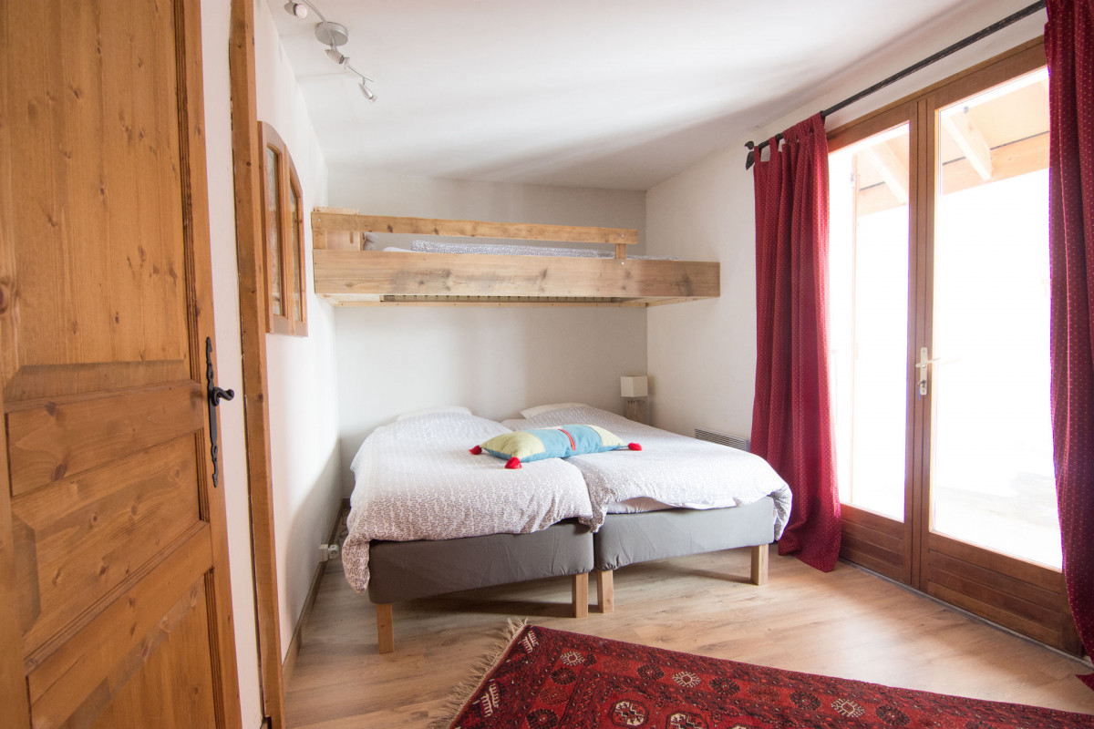 CHAMBRE - CHALET LE COL - VALLOIRE LE COL CHAMBRE - CHALET LE COL - VALLOIRE LE COL