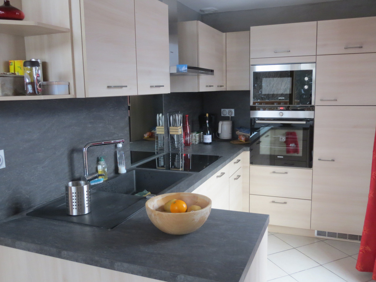 SALON - APPARTEMENT OLVERA 2 - VALLOIRE LA BORGE - VALLOIRE RESERVATIONS SALON - APPARTEMENT OLVERA 2 - VALLOIRE LA BORGE - VALLOIRE RESERVATIONS
