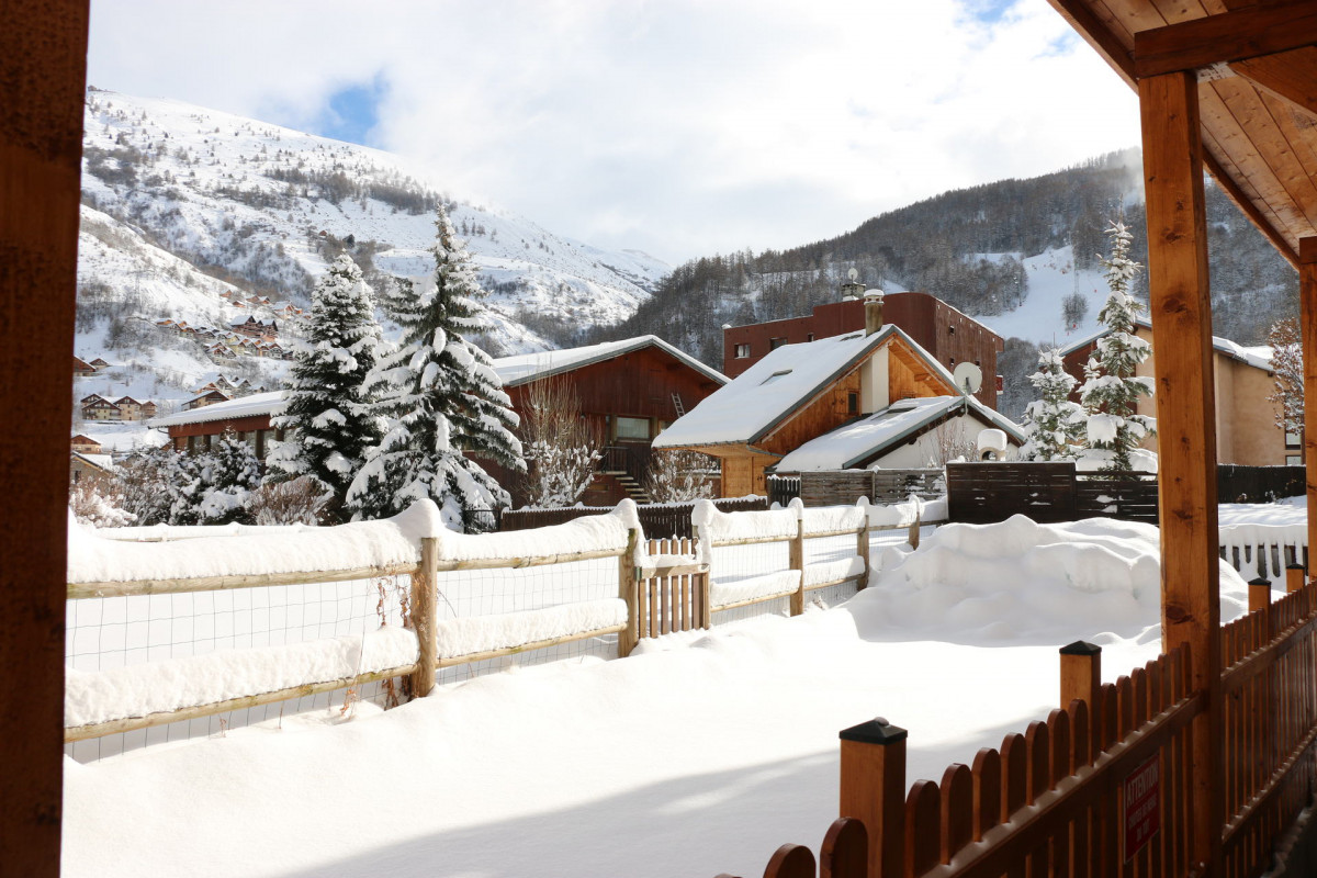 VUE HIVER - APPARTEMENT LES OURSONS 9 - VALLOIRE CENTRE VUE HIVER - APPARTEMENT LES OURSONS 9 - VALLOIRE CENTRE