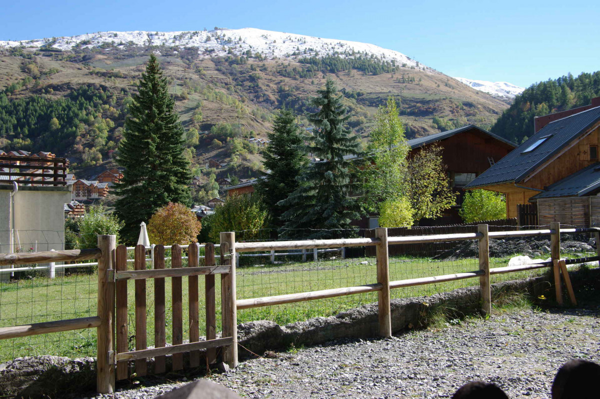 VUE ETE - APPARTEMENT LES OURSONS 9 - VALLOIRE CENTRE VUE ETE - APPARTEMENT LES OURSONS 9 - VALLOIRE CENTRE
