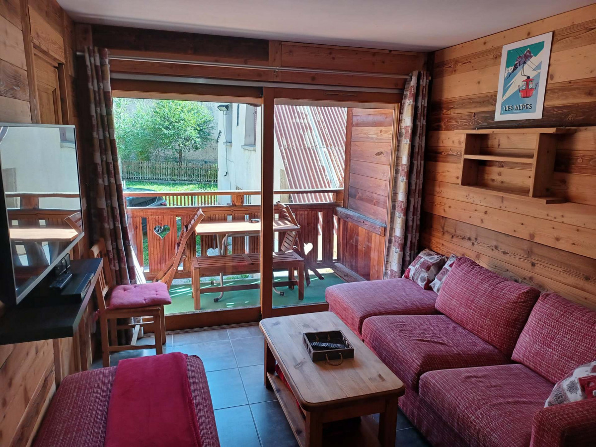 SALON - APPARTEMENT FASCINES 2 - VALLOIRE CENTRE - VALLOIRE RESERVATIONS SALON - APPARTEMENT FASCINES 2 - VALLOIRE CENTRE - VALLOIRE RESERVATIONS