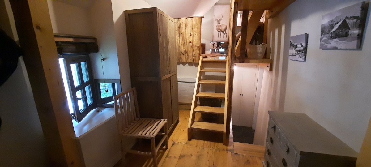 CHAMBRE - APPARTEMENT MONT DES HUILES 1 - VALLOIRE LA RIVINE CHAMBRE - APPARTEMENT MONT DES HUILES 1 - VALLOIRE LA RIVINE