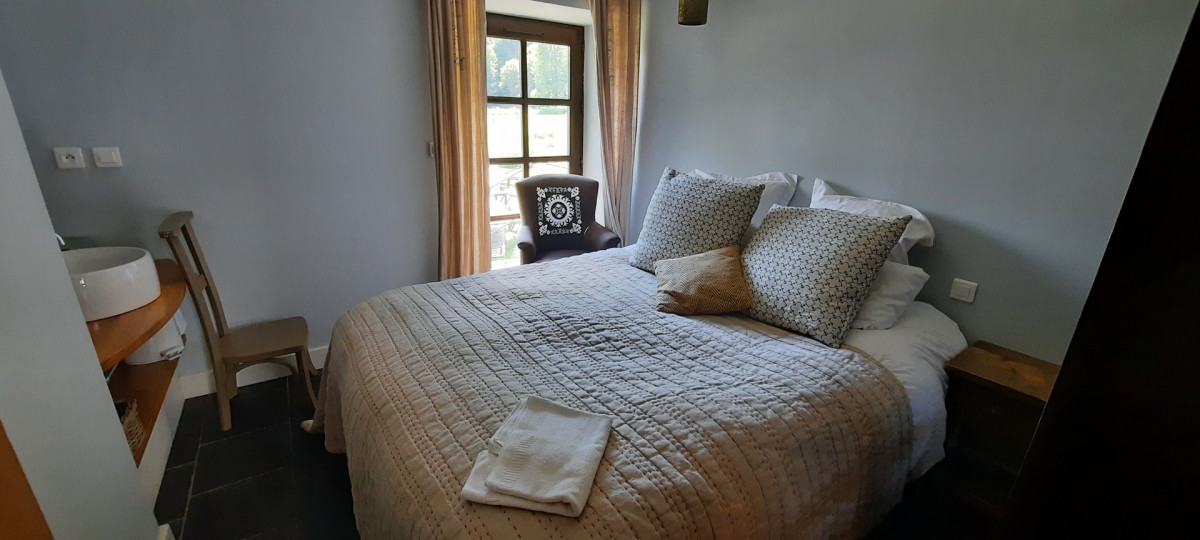 CHAMBRE 1 - APPARTEMENT MONT DES HUILES N° 2 - VALLOIRE LA RIVINE CHAMBRE 1 - APPARTEMENT MONT DES HUILES N° 2 - VALLOIRE LA RIVINE