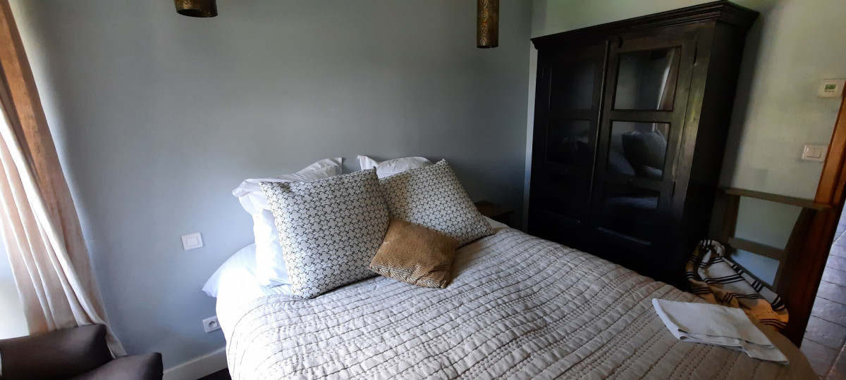 CHAMBRE 1 - APPARTEMENT MONT DES HUILES N° 2 - VALLOIRE LA RIVINE CHAMBRE 1 - APPARTEMENT MONT DES HUILES N° 2 - VALLOIRE LA RIVINE