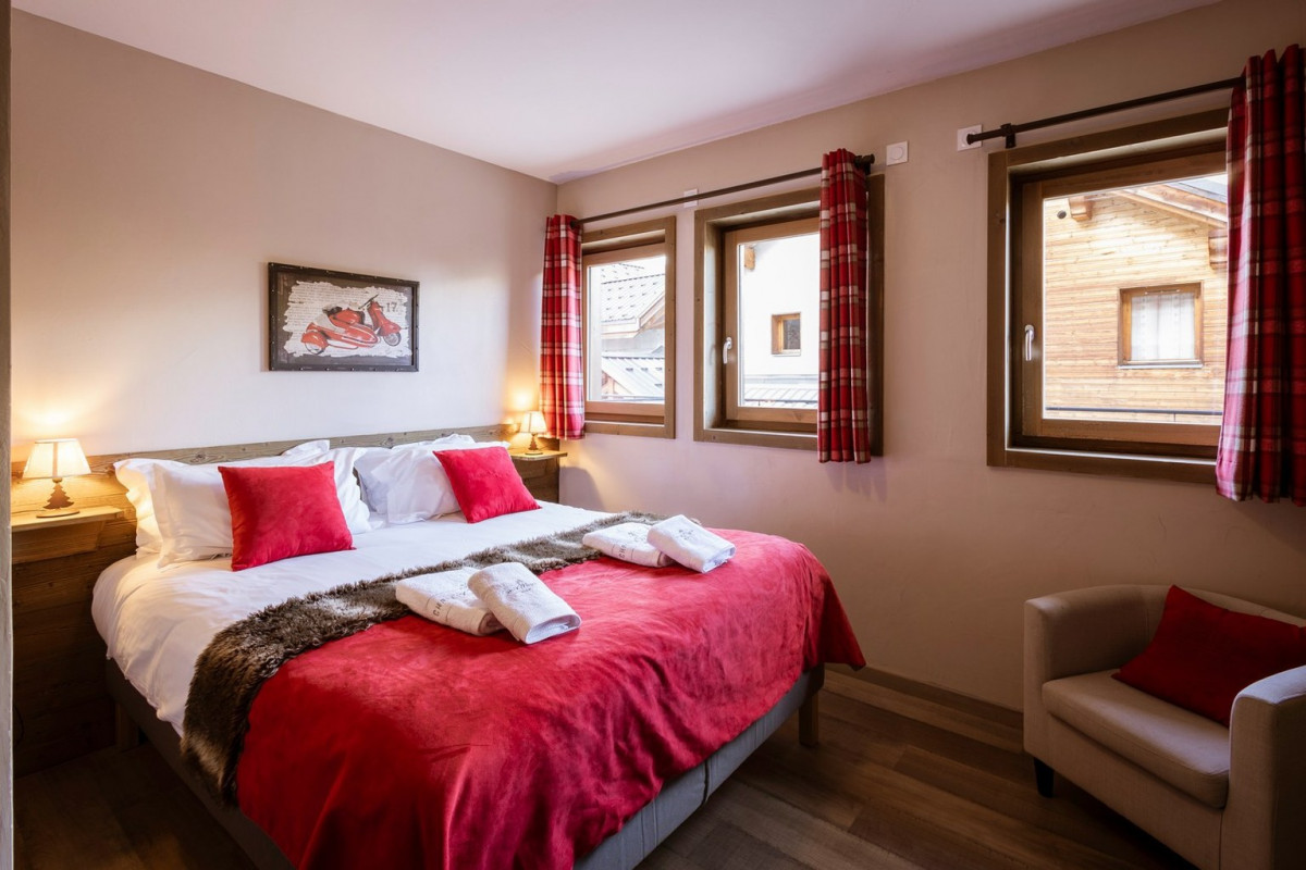 CHAMBRE- APPARTEMENT ADRIEN 6 - VALLOIRE CENTRE CHAMBRE- APPARTEMENT ADRIEN 6 - VALLOIRE CENTRE
