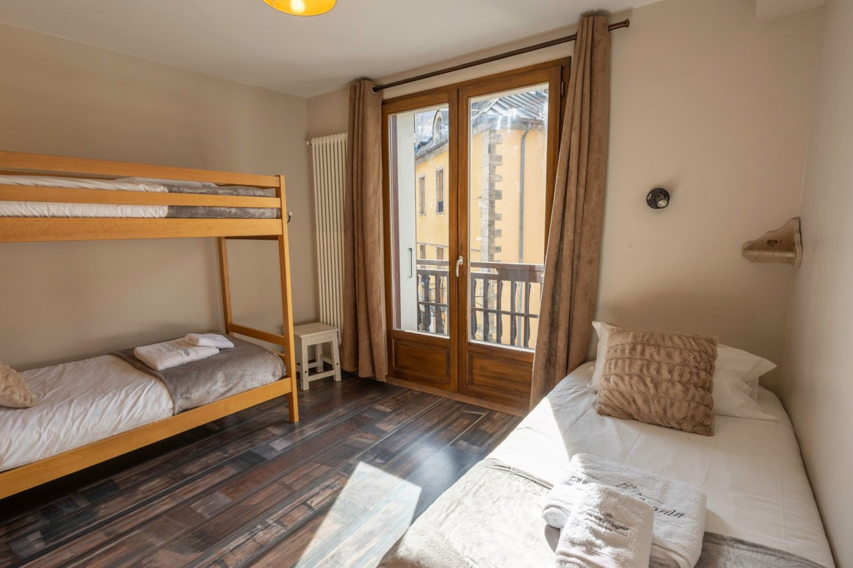 CHAMBRE - APPARTEMENT ETOILE DES NEIGES 2 - VALLOIRE CENTRE CHAMBRE - APPARTEMENT ETOILE DES NEIGES 2 - VALLOIRE CENTRE