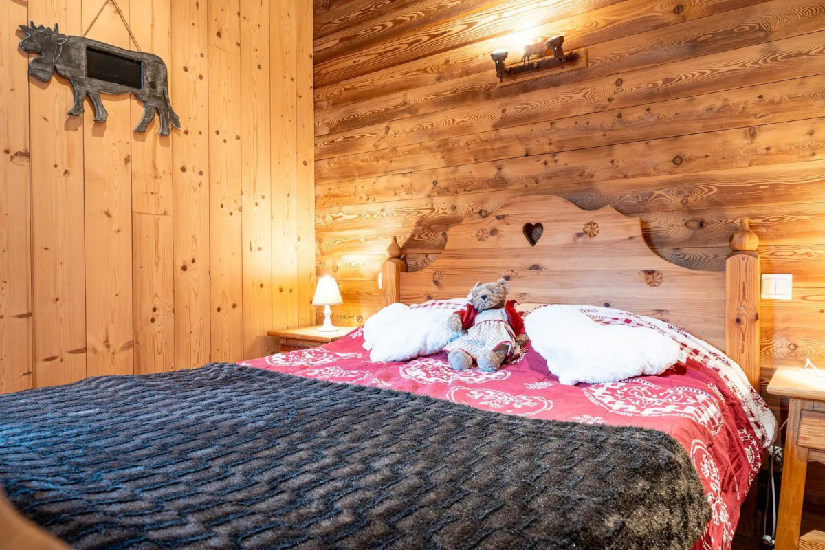 CHAMBRE - APPARTEMENT LA POYA - VALLOIRE LES VERNEYS CHAMBRE - APPARTEMENT LA POYA - VALLOIRE LES VERNEYS
