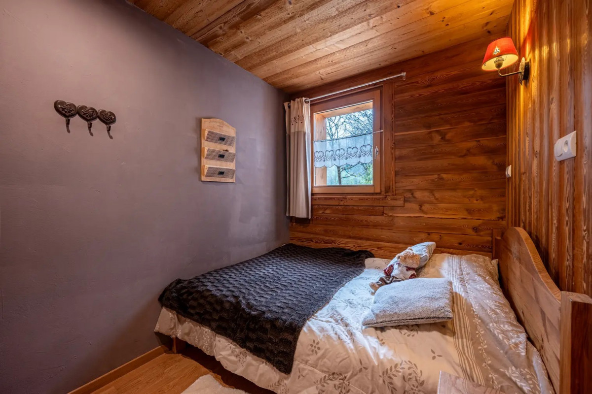 CHAMBRE - APPARTEMENT LA POYA - VALLOIRE LES VERNEYS CHAMBRE - APPARTEMENT LA POYA - VALLOIRE LES VERNEYS