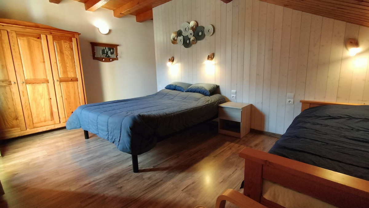 CHAMBRE - CHALET CHEZ BESSON - VALLOIRE LA BORGE CHAMBRE - CHALET CHEZ BESSON - VALLOIRE LA BORGE