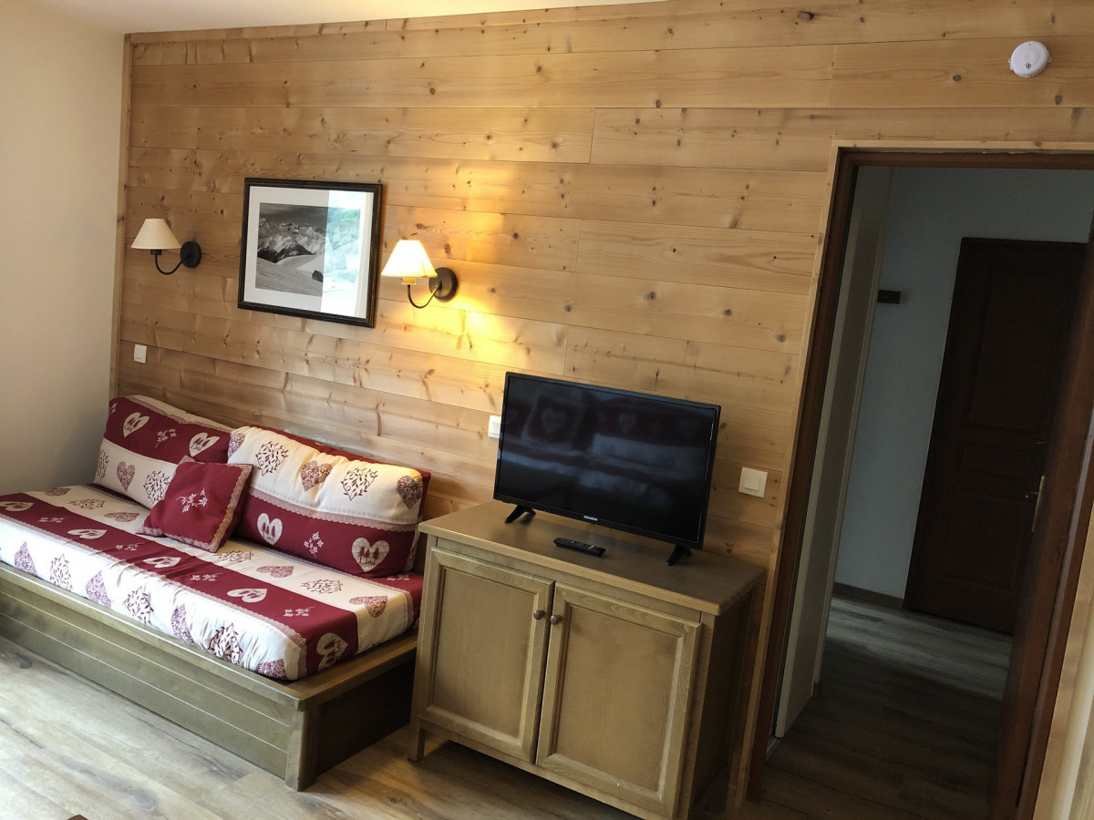 SALON - LES CHALETS DE VALORIA - BAUXITE 01 - VALLOIRE LES CHARBONNIERES - VALLOIRE RESERVATIONS SALON - LES CHALETS DE VALORIA - BAUXITE 01 - VALLOIRE LES CHARBONNIERES - VALLOIRE RESERVATIONS