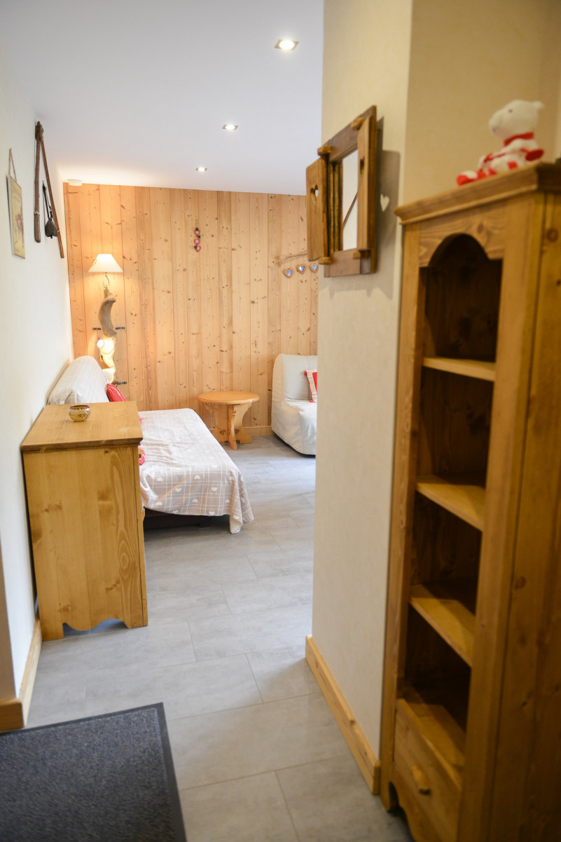 ENTREE - STUDIO STEM ROCHEBRUNE - VALLOIRE CENTRE ENTREE - STUDIO STEM ROCHEBRUNE - VALLOIRE CENTRE