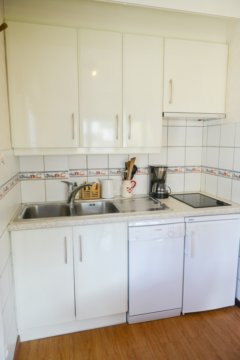 CUISINE - APPARTEMENT CHRISTIANIA ROCHEBRUNE - VALLOIRE CENTRE CUISINE - APPARTEMENT CHRISTIANIA ROCHEBRUNE - VALLOIRE CENTRE