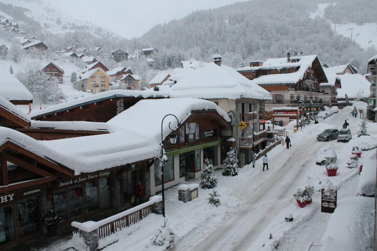 VUE - APPARTEMENT CHRISTIANIA ROCHEBRUNE - VALLOIRE CENTRE VUE - APPARTEMENT CHRISTIANIA ROCHEBRUNE - VALLOIRE CENTRE