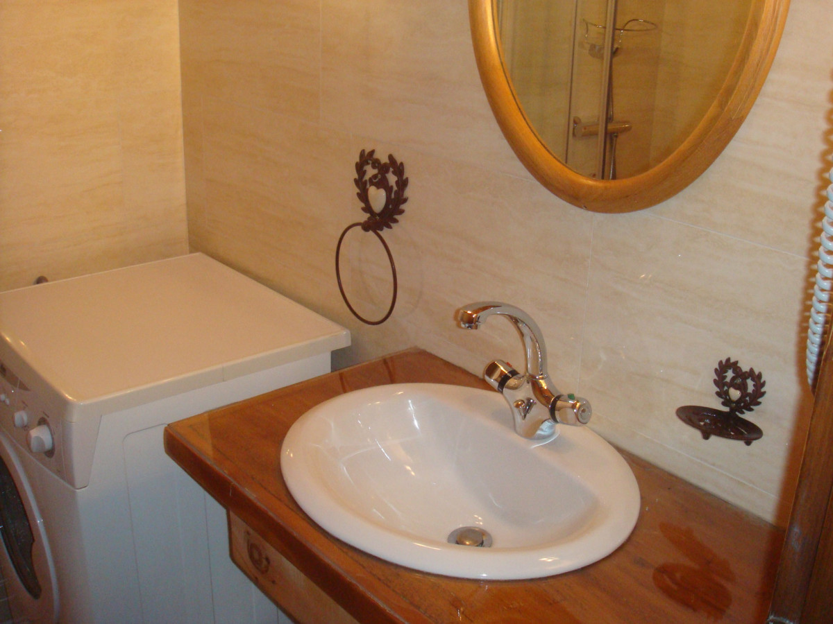 SALLE D'EAU - APPARTEMENT LA POYA - VALLOIRE CENTRE 