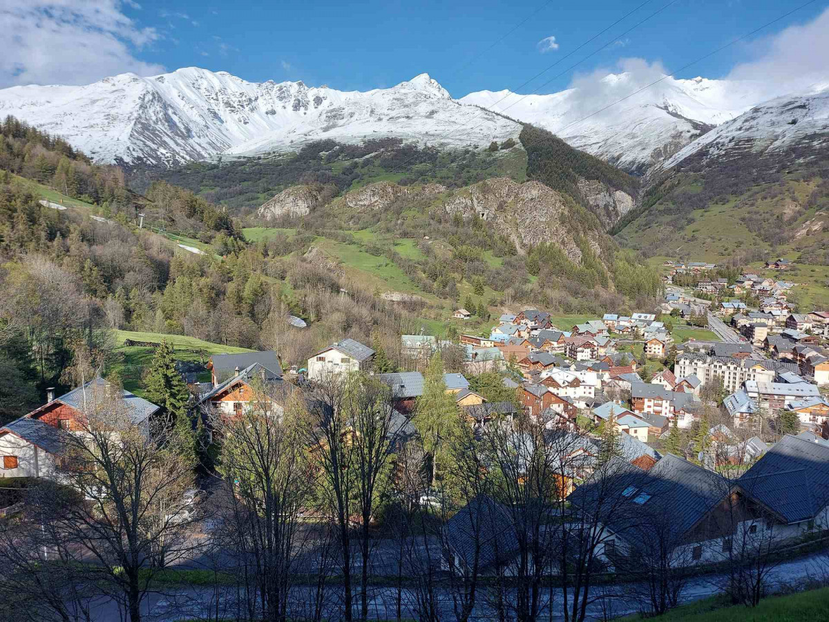 VUE SUR LE VILLAGE - APPARTEMENT FERMES DE L'ARCHAZ B211 - ARCHAZ - VALLOIRE VUE SUR LE VILLAGE - APPARTEMENT FERMES DE L'ARCHAZ B211 - ARCHAZ - VALLOIRE