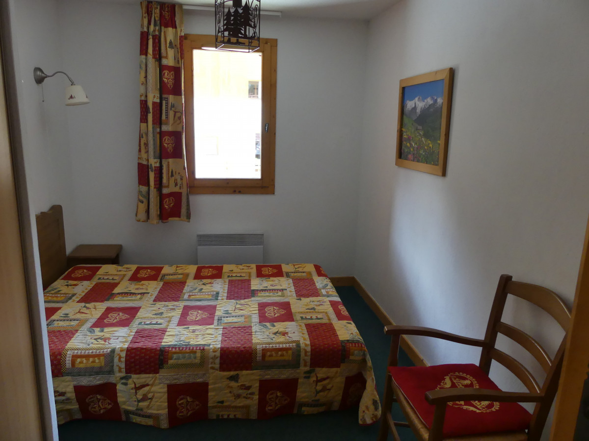 CHAMBRE - APPARTEMENT - CHALETS DE LA VALLEE D'OR - ANCOLIE N° 002- VALLOIRE CENTRE CHAMBRE - APPARTEMENT - CHALETS DE LA VALLEE D'OR - ANCOLIE N° 002- VALLOIRE CENTRE