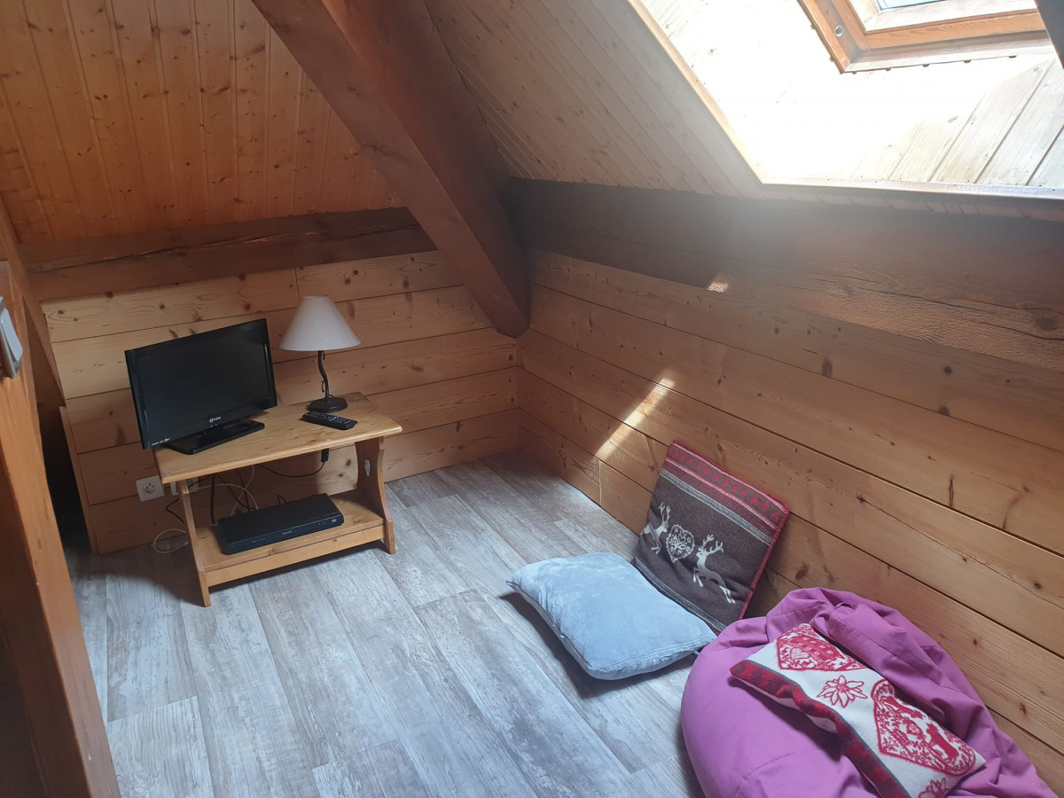 COIN TV- APPARTEMENT SPORT ALP2 - VALLOIRE CENTRE 