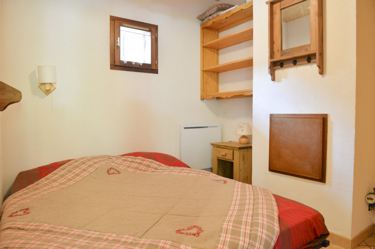 CHAMBRE - APPARTEMENT THYMEL 45- VALLOIRE LES VERNEYS CHAMBRE - APPARTEMENT THYMEL 45- VALLOIRE LES VERNEYS