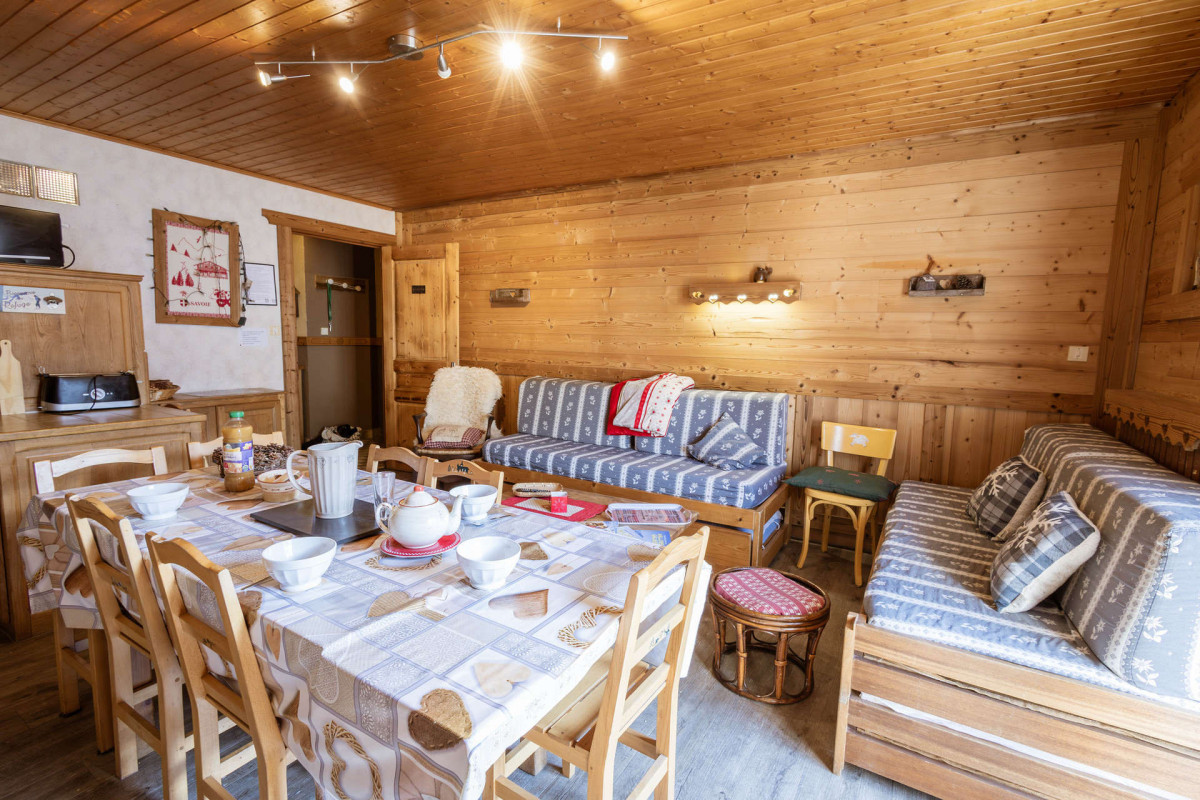 SALON - APPARTEMENT LA CORDEE 7 - VALLOIRE CENTRE - VALLOIRE RESERVATIONS SALON - APPARTEMENT LA CORDEE 7 - VALLOIRE CENTRE - VALLOIRE RESERVATIONS