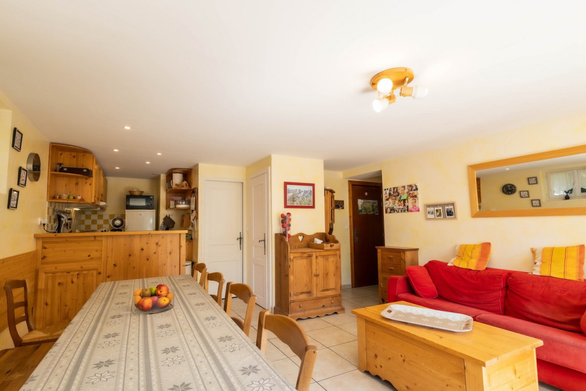 SEJOUR - APPARTEMENT LES CAQUELONS RDC - VALLOIRE MOULIN BENJAMIN