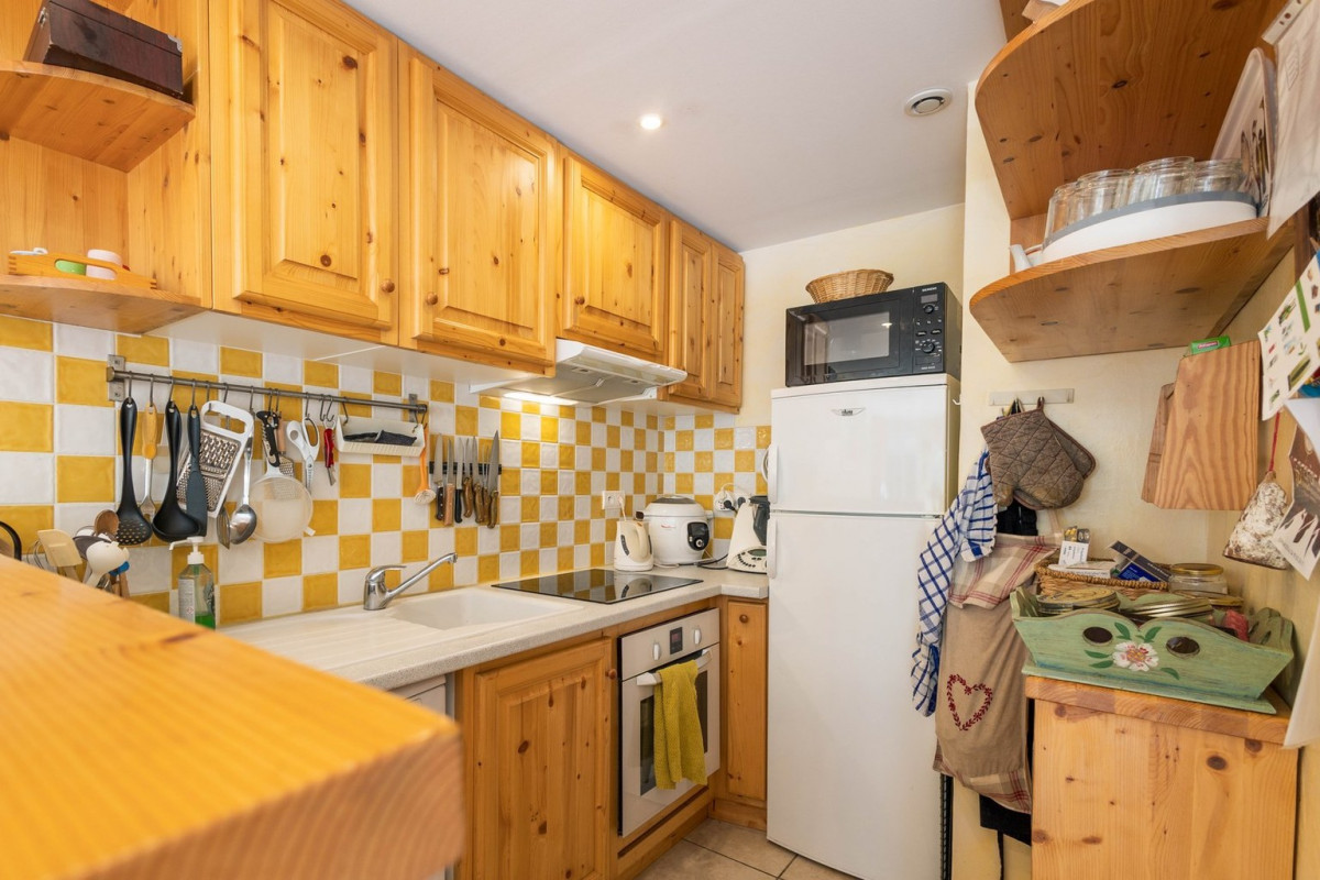 CUISINE - APPARTEMENT LES CAQUELONS RDC - VALLOIRE MOULIN BENJAMIN