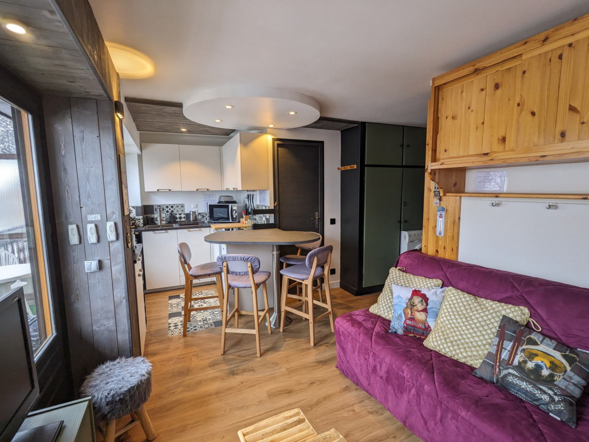 SEJOUR - APPARTEMENT RESIDENCE GALIBIER 24 - VALLOIRE CENTRE - VALLOIRE RESERVATIONS SEJOUR - APPARTEMENT RESIDENCE GALIBIER 24 - VALLOIRE CENTRE - VALLOIRE RESERVATIONS