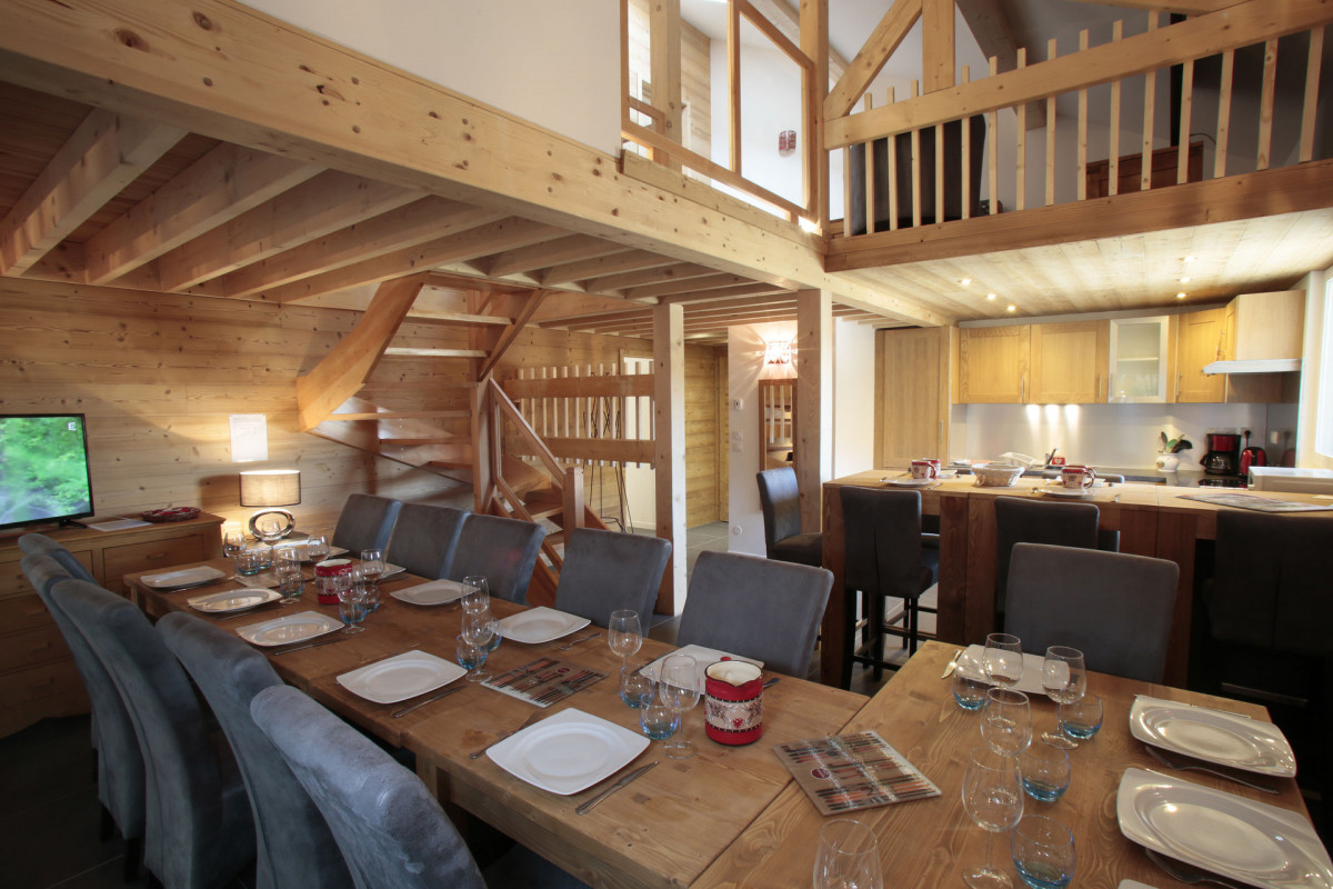 COIN REPAS - APPARTEMENT CHALET GRAND GALIBIER N°4- VALLOIRE LES VERNEYS - VALLOIRE RESERVATIONS COIN REPAS - APPARTEMENT CHALET GRAND GALIBIER N°4- VALLOIRE LES VERNEYS - VALLOIRE RESERVATIONS