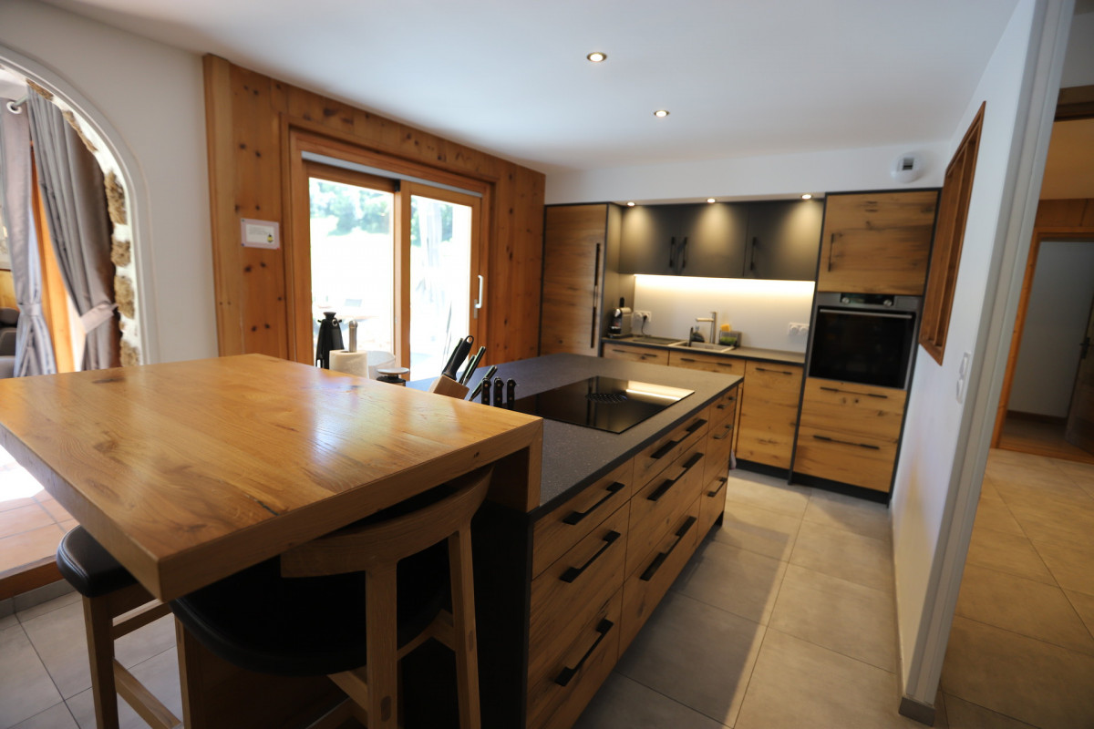 CUISINE - MAISON PIC VERT - LES VERNEYS VALLOIRE CUISINE - MAISON PIC VERT - LES VERNEYS VALLOIRE