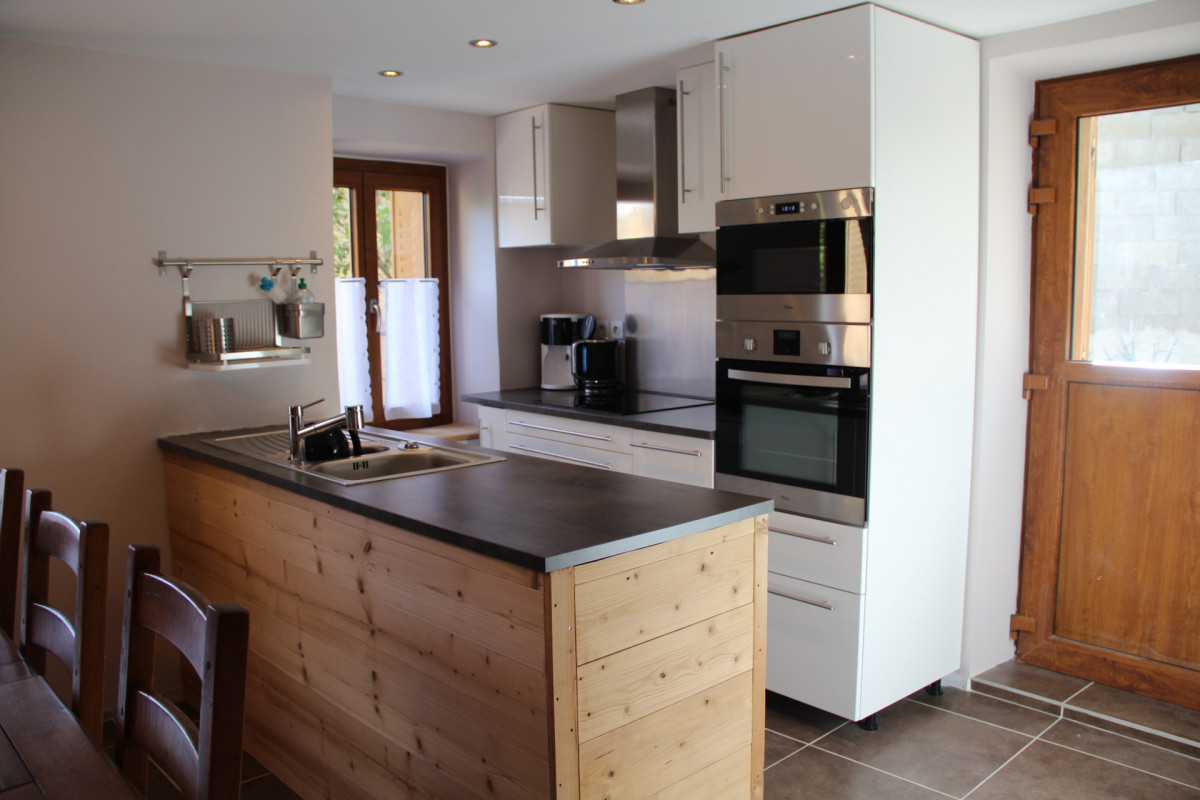 CUISINE - CHALET LES ETERLOUS - VALLOIRE CENTRE CUISINE - CHALET LES ETERLOUS - VALLOIRE CENTRE