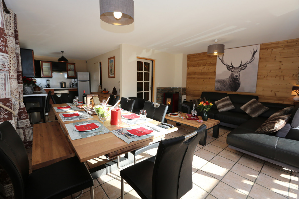 SALON - CHALET EPINETTE - VALLOIRE LES CHOSEAUX - VALLOIRE RESERVATIONS SALON - CHALET EPINETTE - VALLOIRE LES CHOSEAUX - VALLOIRE RESERVATIONS