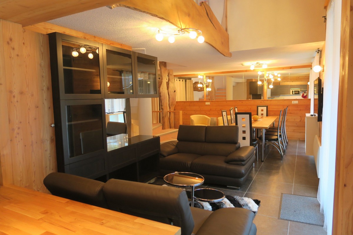 _lv_images__lot_0090070352_01_22224667