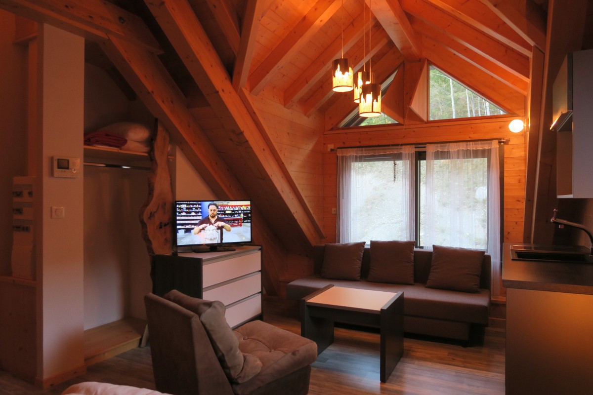 _lv_images__lot_0090070352_06_22224672