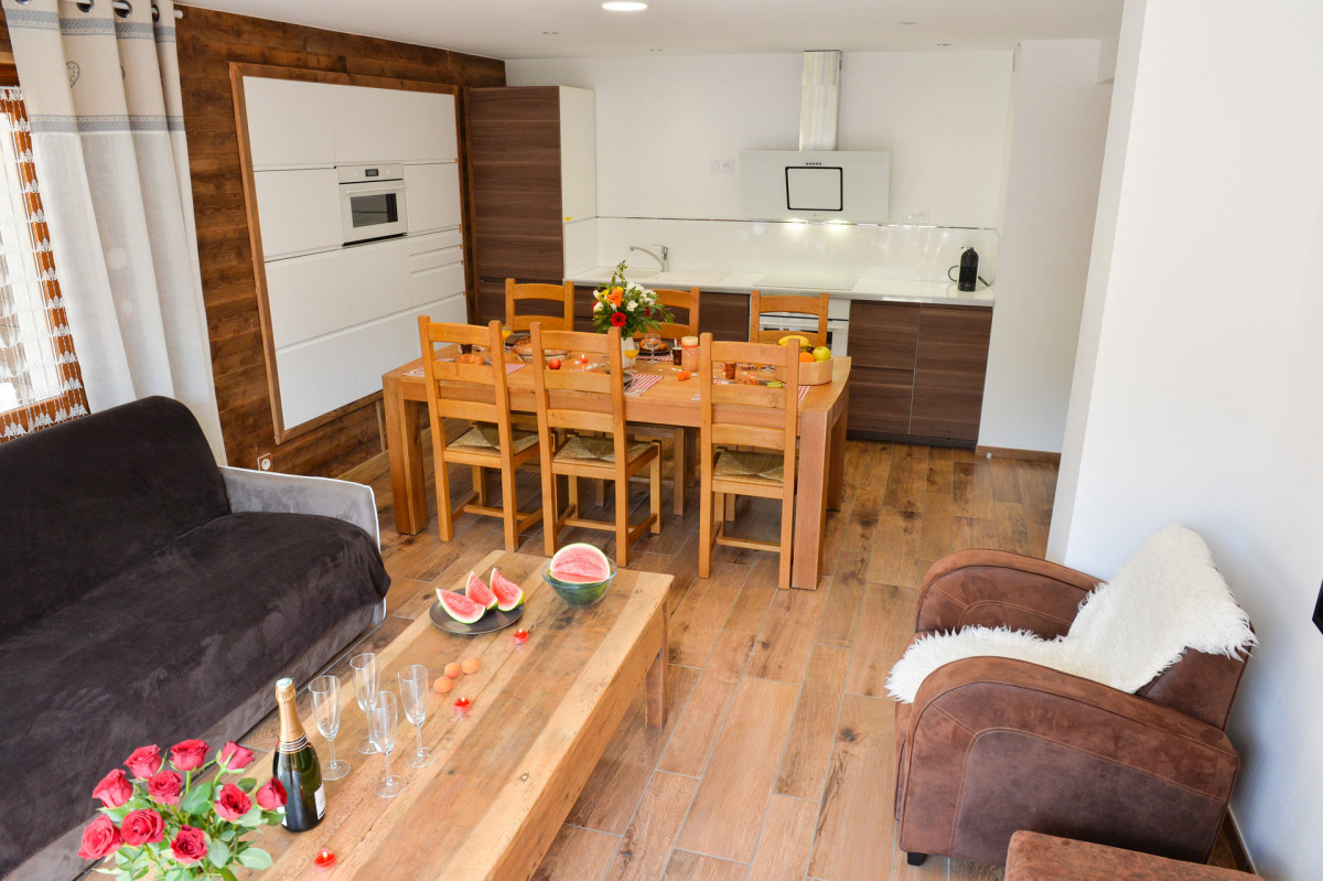 SALON - CHALET LES GENTIANES APPARTEMENT 2 - VALLOIRE CENTRE SALON - CHALET LES GENTIANES APPARTEMENT 2 - VALLOIRE CENTRE