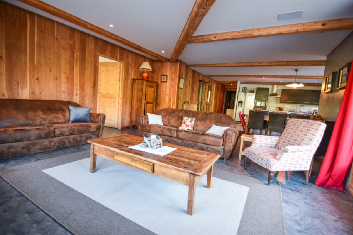 _lv_images__lot_0090070385_03_22543498