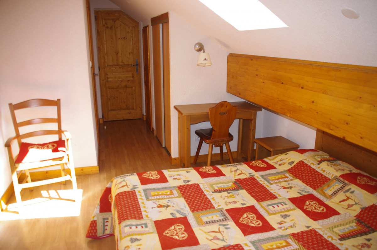 CHAMBRE - GENTIANE 300 APPARTEMENT HAMEAU DE LA VALLEE D'OR - LES CHARBONNIERES VALLOIRE CHAMBRE - GENTIANE 300 APPARTEMENT HAMEAU DE LA VALLEE D'OR - LES CHARBONNIERES VALLOIRE