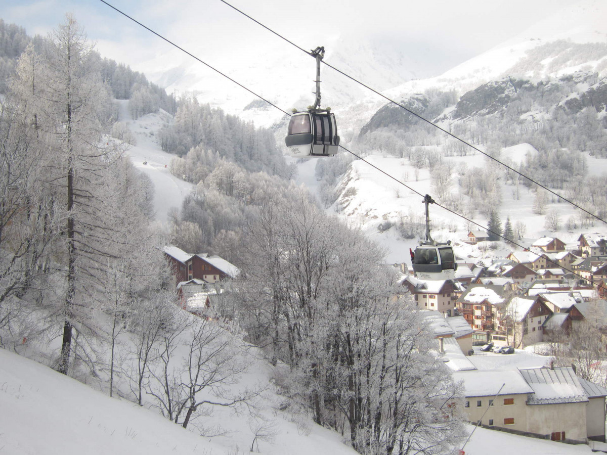 VUE HIVER - GENTIANE 300 APPARTEMENT HAMEAU DE LA VALLEE D'OR - LES CHARBONNIERES VALLOIRE VUE HIVER - GENTIANE 300 APPARTEMENT HAMEAU DE LA VALLEE D'OR - LES CHARBONNIERES VALLOIRE