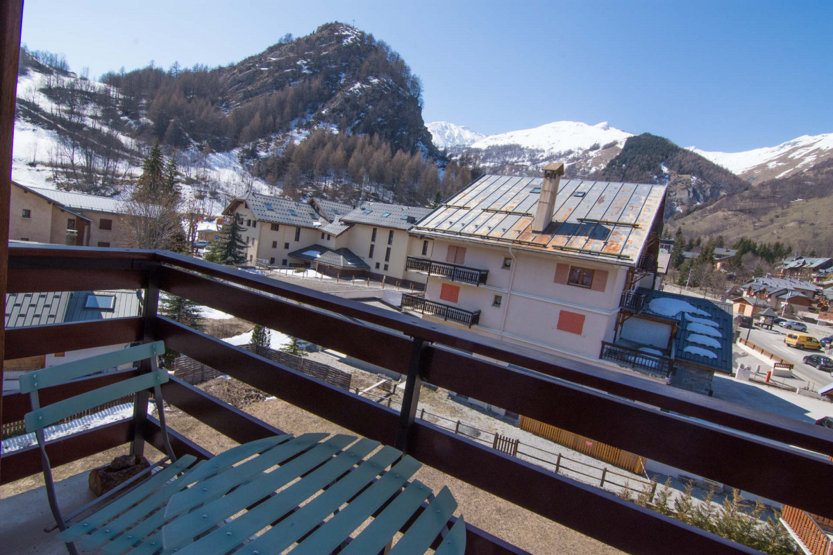 BALCON - APPARTEMENT RAPIN 32 - VALLOIRE CENTRE BALCON - APPARTEMENT RAPIN 32 - VALLOIRE CENTRE