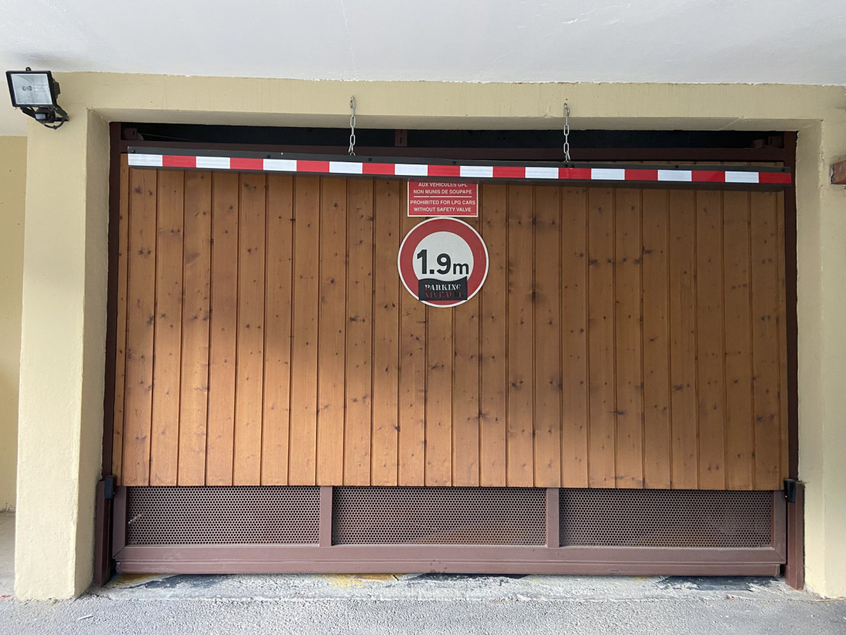 GARAGE - APPARTEMENT PENSEE 201 CHALETS DE LA VALLEE D'OR - VALLOIRE LES CHARBONNIERES