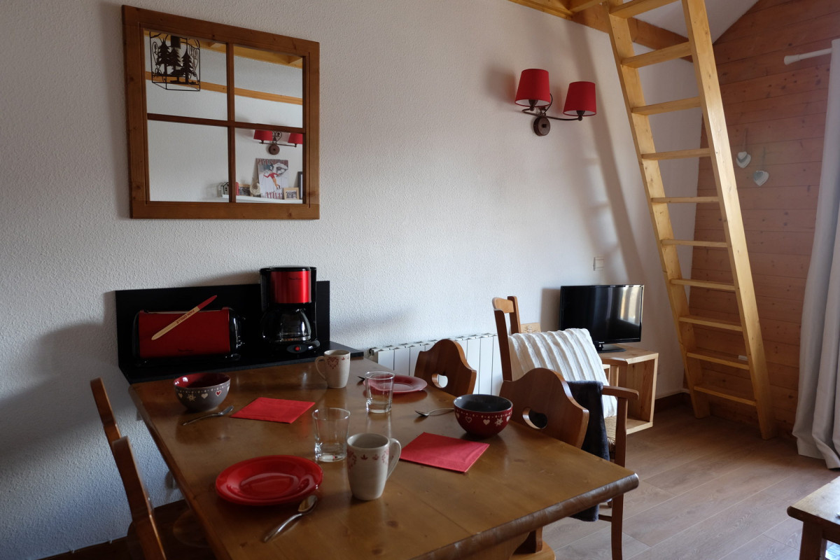 SEJOUR - GENTIANE 302 APPARTEMENT HAMEAU DE LA VALLEE D'OR - LES CHARBONNIERES VALLOIRE SEJOUR - GENTIANE 302 APPARTEMENT HAMEAU DE LA VALLEE D'OR - LES CHARBONNIERES VALLOIRE