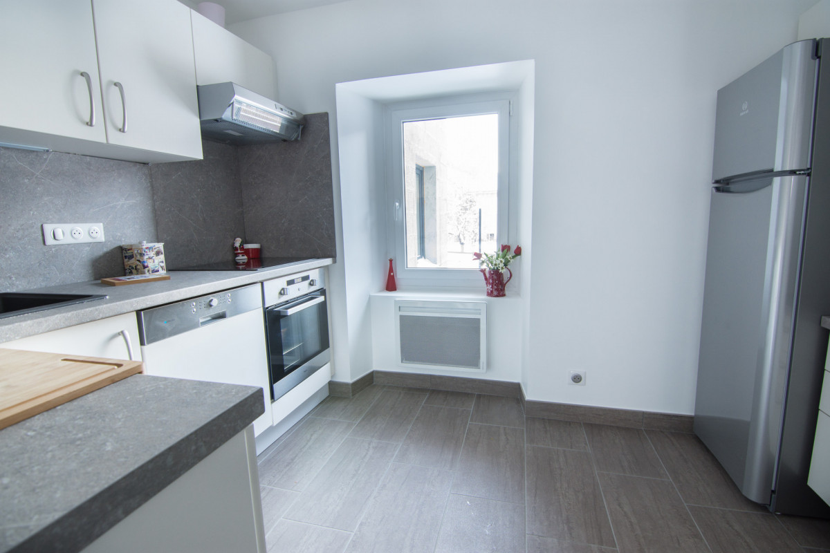 CUISINE - APPARTEMENT ECRINS 3 - VALLOIRE CENTRE CUISINE - APPARTEMENT ECRINS 3 - VALLOIRE CENTRE