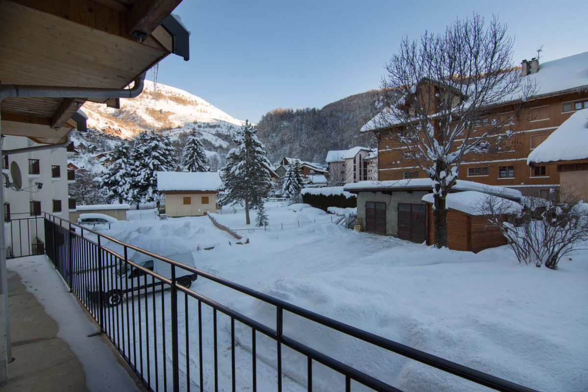 VUE DU BALCON - APPARTEMENT ECRINS 3 - VALLOIRE CENTRE VUE DU BALCON - APPARTEMENT ECRINS 3 - VALLOIRE CENTRE