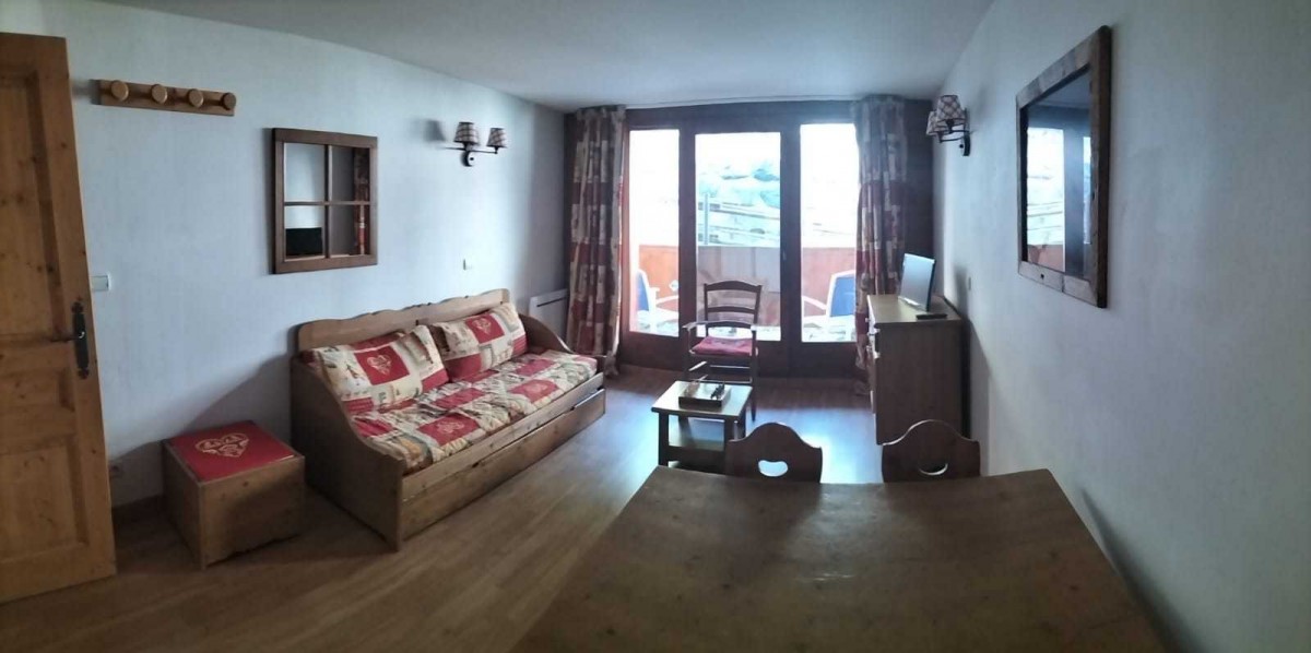 SALON - APPARTEMENT GENTIANE 207  HAMEAU DE LA VALLEE D'OR -VALLOIRE LES CHARBONNIERES - VALLOIRE RESERVATIONS