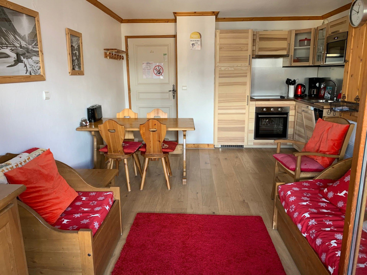 SEJOUR - APPARTEMENT PRIMEVERE 002 - LES CHARBONNIERES - VALLOIRE RESERVATIONS SEJOUR - APPARTEMENT PRIMEVERE 002 - LES CHARBONNIERES - VALLOIRE RESERVATIONS