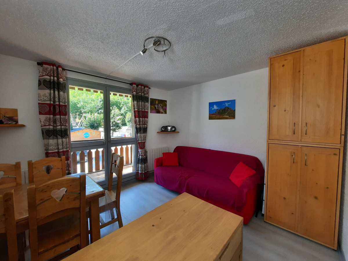 SALON  - STUDIO CRETES 112 - VALLOIRE CENTRE - VALLOIRE RESERVATIONS SALON  - STUDIO CRETES 112 - VALLOIRE CENTRE - VALLOIRE RESERVATIONS