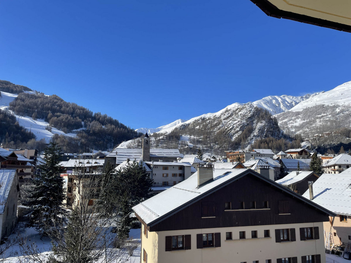 VUE - APPARTEMENT CREY DU QUART N°44 - VALLOIRE CENTRE VUE - APPARTEMENT CREY DU QUART N°44 - VALLOIRE CENTRE