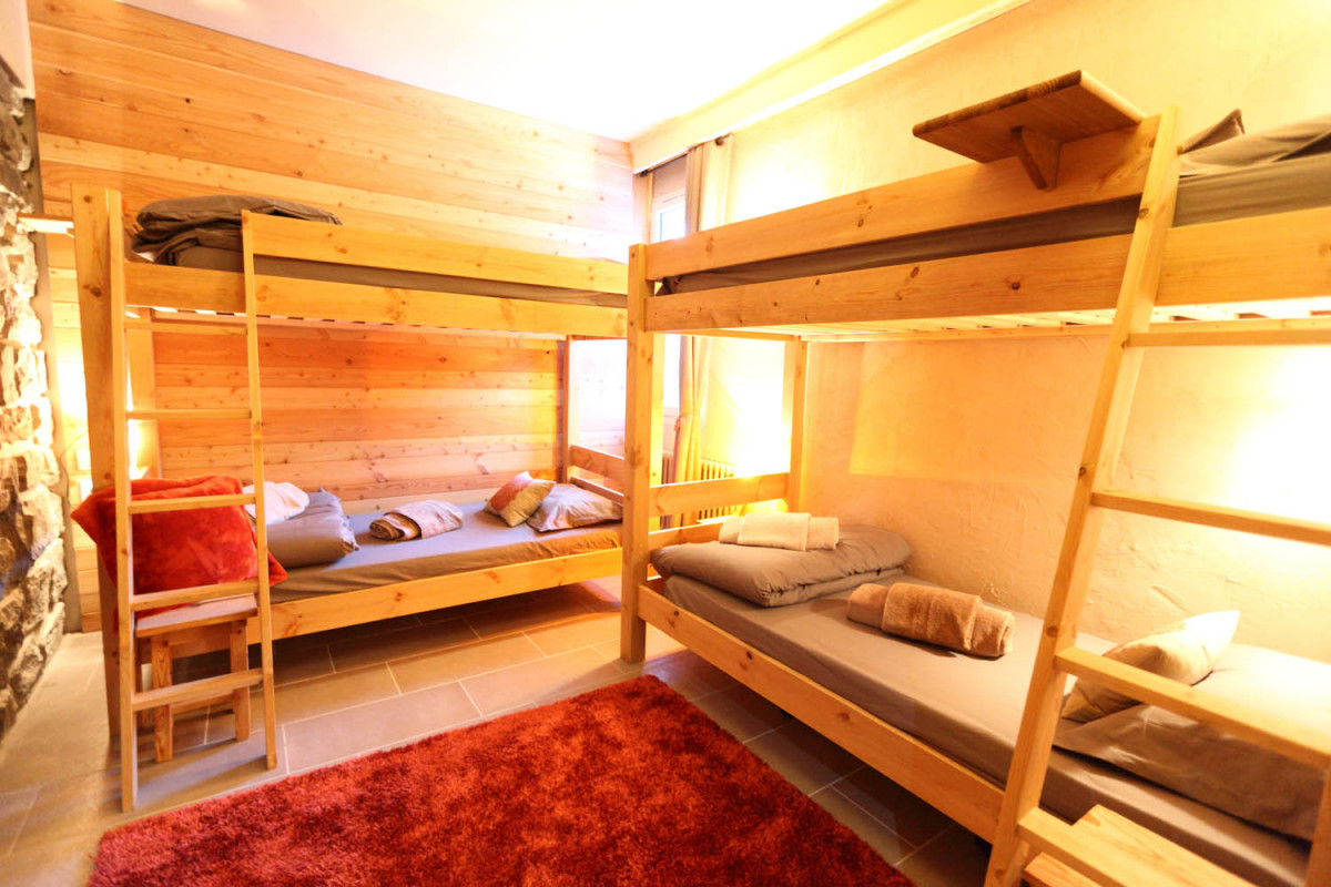 CHAMBRE - APPARTEMENT CHEZ JOSEPH RESIDENCE RAPIN - VALLOIRE CENTRE CHAMBRE - APPARTEMENT CHEZ JOSEPH RESIDENCE RAPIN - VALLOIRE CENTRE